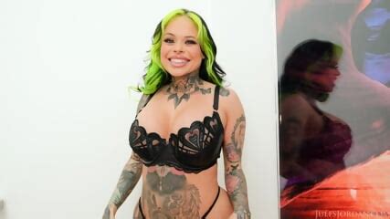 Xwife Karen Curvaceous Latina Embracing A Fat Cock Karen A