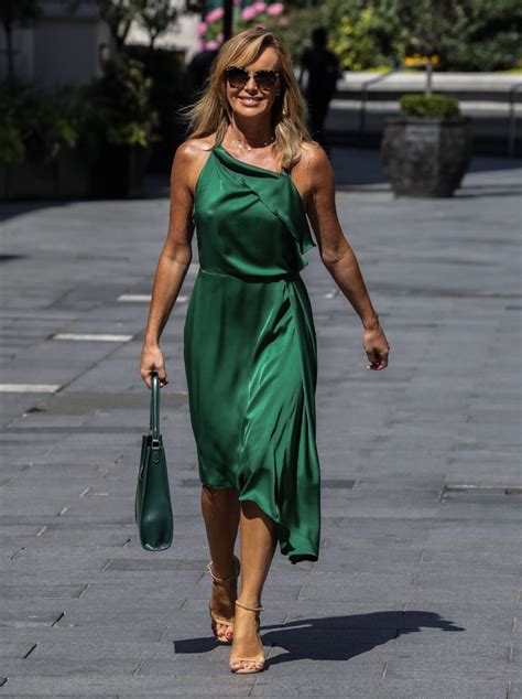Amanda Holden Flaunts Her Tits In London Photos Pinayflixx Mega Leaks