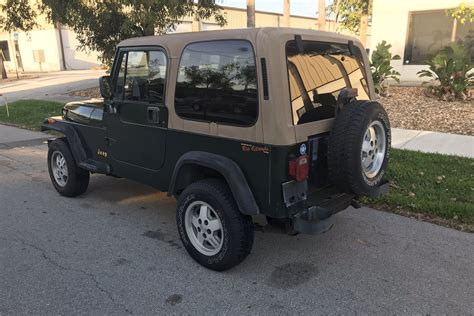 1995 Jeep Wrangler Rio Grande Edition Rear 3 4 218108