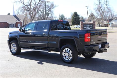 2015 GMC Sierra 2500HD Denali | Victory Motors of Colorado