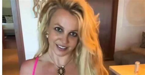 Britney Spears Strips Completely Naked As Concerned Fans Beg Her To Delete Pic Daily Star