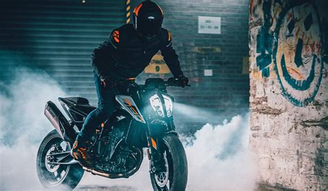 Moto Naked Bike Ktm A Torino Concessionaria Ufficiale Ktm A Torino K Torino