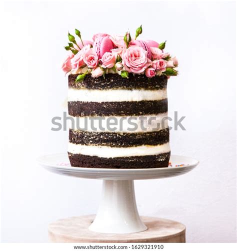 6 427 Naked Chocolate Images Stock Photos And Vectors Shutterstock