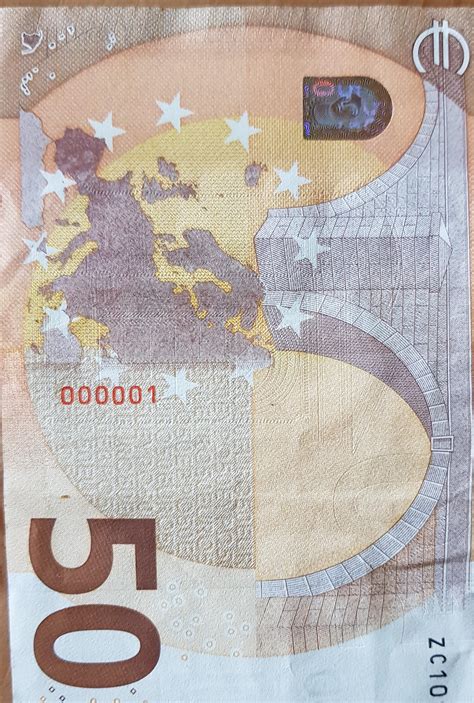 This €50 note is numbered 000001 : r/mildlyinteresting