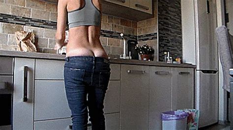 MISS LOVE Wide Hips Miss Brunette