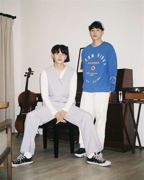 Pin By Daphne On Yinwar Cute Gay Dark Photography Actors