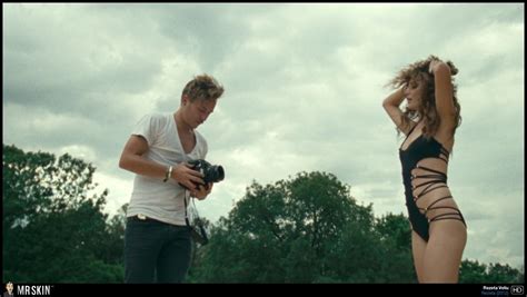 Naked Rezeta Veliu In Rezeta