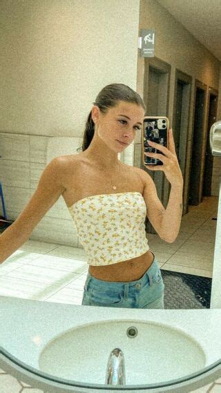 Bitty 01 Nude OnlyFans NudoStar TV