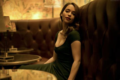 Brunette Actress Emilia Clarke Most Popular Celebs Hd Wallpaper Rare Gallery