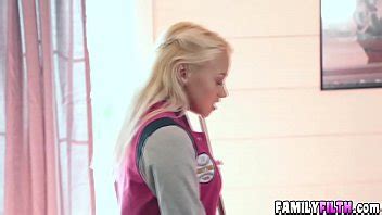 Pretty Hot Babe Marsha May Fucks A Hard Dick XVIDEOS