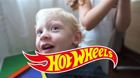 HOT WHEELS Pista divertida túnel em casa Familia Together Final de Semana brincando