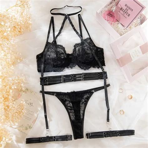 Sexy Lace Bra Set Transparent Lingerie Set Push Up Halter Design
