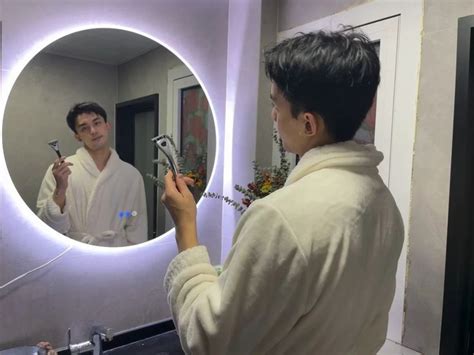 ปกพนโดย elppa ใน bunch of hot bois ในป