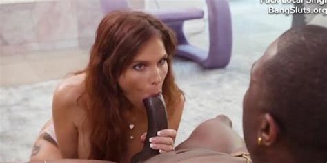 SYREN DE MER MILF INTERRACIAL Syren Demer Tnaflix