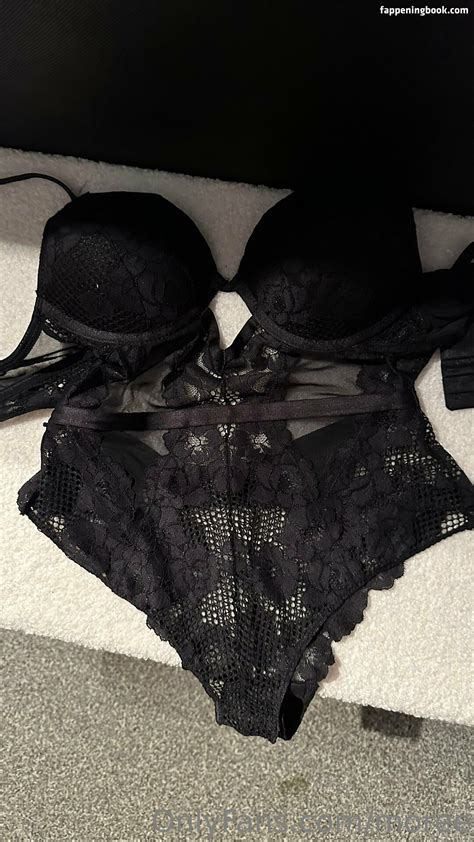 Moree Nude OnlyFans Leaks Fappening FappeningBook