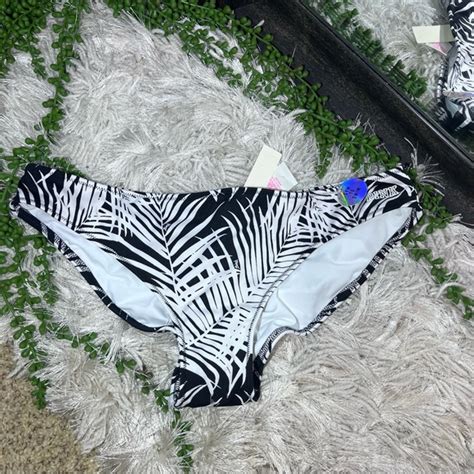 PINK Victoria S Secret Swim 24nwt Pink Victorias Secret Gym To Swim Cheeky Bikini Bottoms