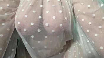 Preciosas tetas grandes en primer plano MILF con tetas caídas XVIDEOS