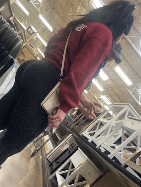 Fit Brunette Babe Spandex Leggings Yoga Pants Forum