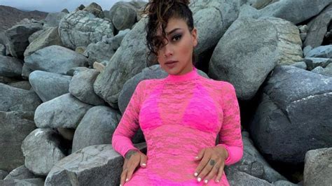 De espalda Camila Recabarren paralizó las redes sociales en infartante bikini color rojo Pudahuel