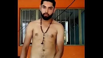 Bearded Hottie XVIDEOS