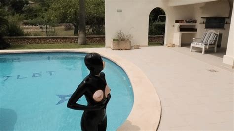 Behind The Scenes Of The POV Rubber Pussy Mask Blow Job LatexDesire Clips Sale