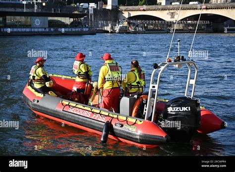 Eiffel Tower Fire Real Time News Tana Zorine