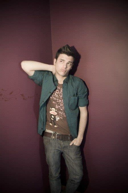 Il Ragazzo Del Me2e Emanuele Gay It