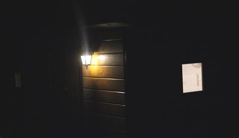 Светильник на солнечных батареях — Exkaryon