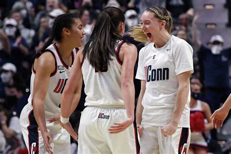 How Will The Uconn Womens Basketball Team React To The Loss Of Paige