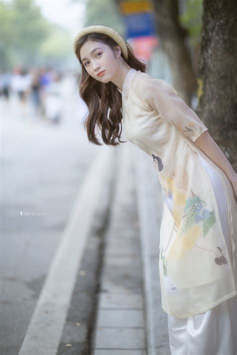 Hot Girl X Ngh L Hoa Kh I I H C Qu C Gia Khoe Nhan S C Ng T Ng O Trong T O D I Truy N Th Ng