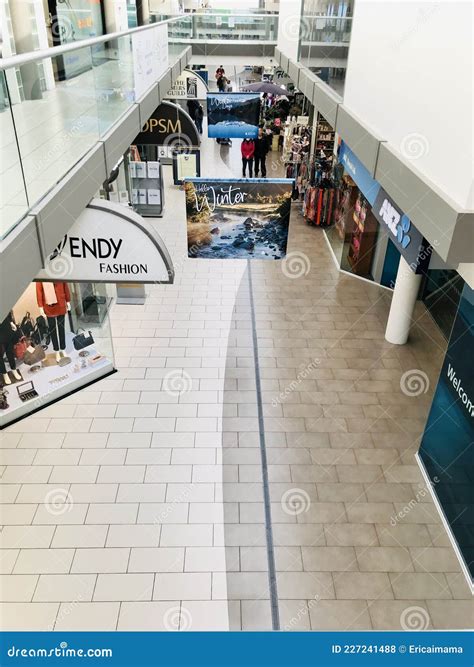 Royal Oak Shopping Mall Manukau Road. Auckland, New Zealand. Vertical