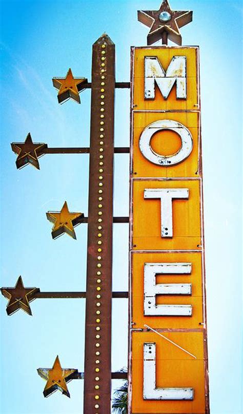 Motel vintage signs | my blue flamingo