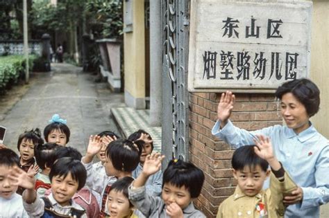 1978年人们的生活记忆：朝气蓬勃的时代，第八张的场景好怀念 每日头条