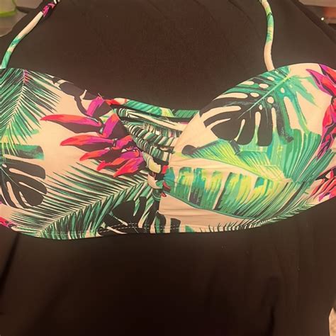 No Boundaries Swim No Boundaries Bikini Top Tropical Size Xl Never Worn But No Tag