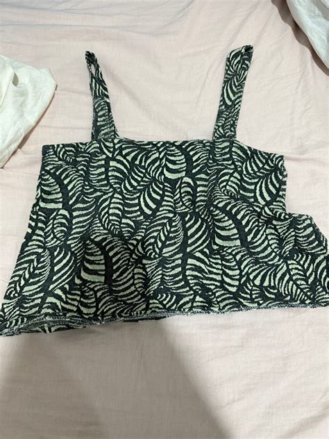 Bonita The Label Green Top Womens Fashion Tops Sleeveless On Carousell
