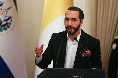 El Salvador Congress Votes To Extend Presidents Emergency Powers To