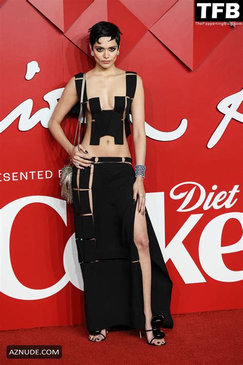 Zinnia Kumar Sexy Shows Off Her Hot Figure At The British Fashion Awards In London Aznude