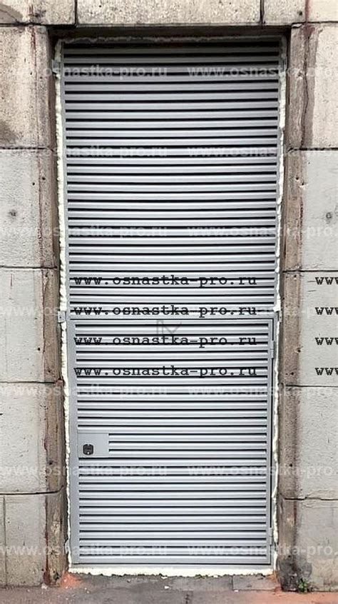 Металлические жалюзийные решетки и жалюзийные окна и двери