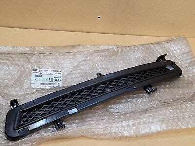 Genuine Ford Mondeo Mk Front Bumper Radiator Grille Cover