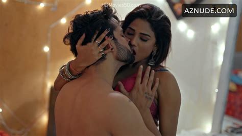 Samne Wali Khidki Nude Scenes Aznude