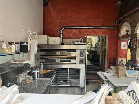 La Divina Oven And Through To The Kitchen My Annoying Opinions