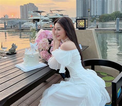 Xu T Hi N Hot Girl L M Vi C Tr N Gi Ng Kh O Ph Di N Ng Cong V N Ng I M