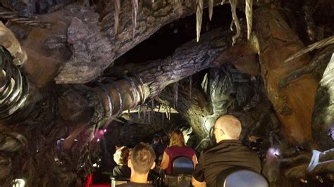 how much would it cost to build a theme park