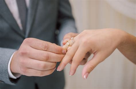 Wedding Ring Finger Reason At Timothy Stump Blog