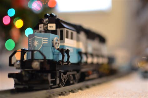 LEGO Maersk Train by Anths95 on DeviantArt