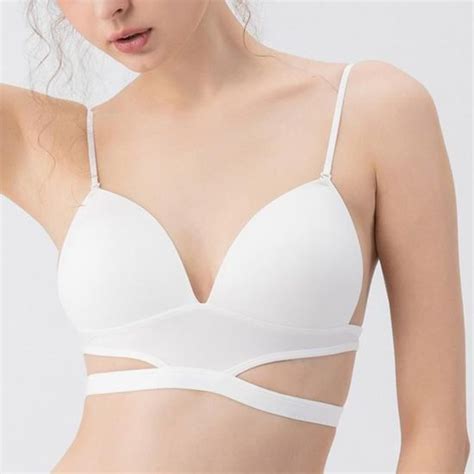 Sous vêtements de sport sexy à armatures solides pour femmes Lingerie Soutiens gorge de tous les