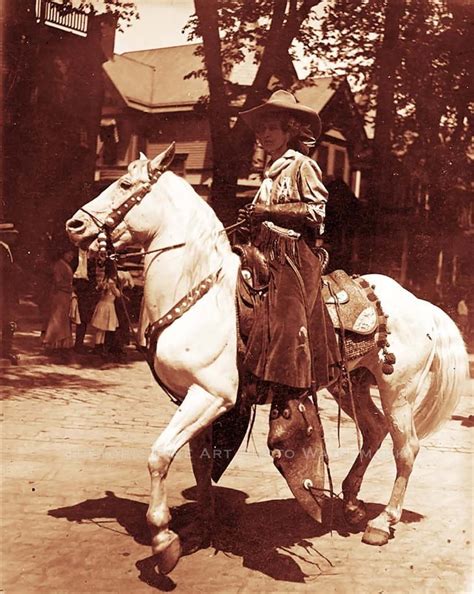 Old West Cowgirl Bessie Herberg Photo Buffalo Bill Wild West Show 1916 21023 Wild West Old