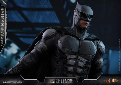 Hot Toys Mms Ver Justice League Batman Tactical Batsuit Version