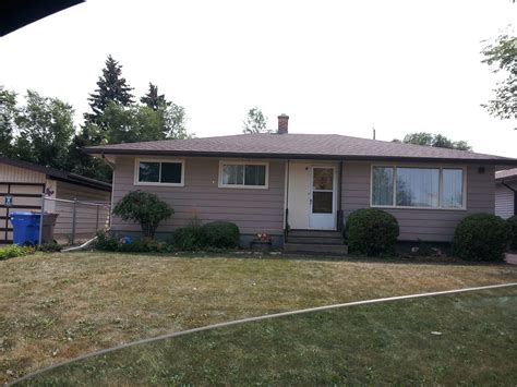 A 100 paint reviews suggest it is the best for exterior jobs 4