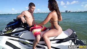 Kelsi Monroe Bikini Porn Videos XCafe